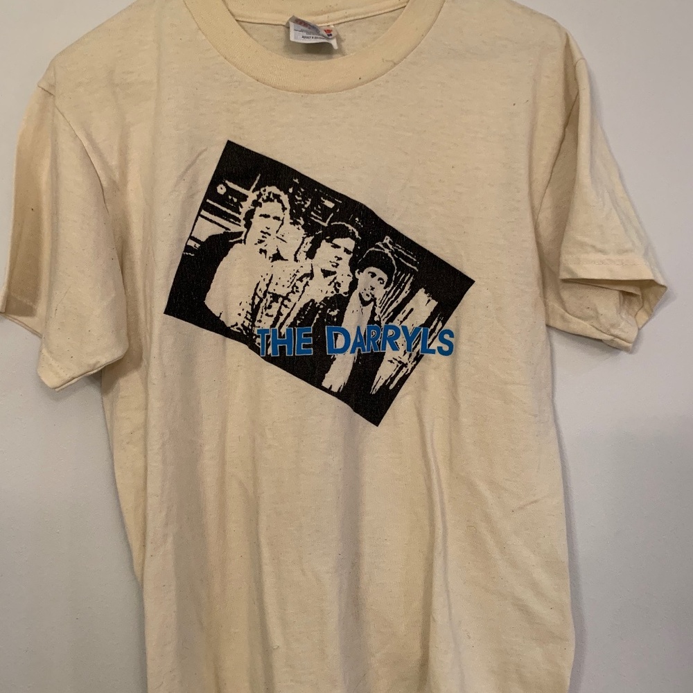 The Darryls tee size small